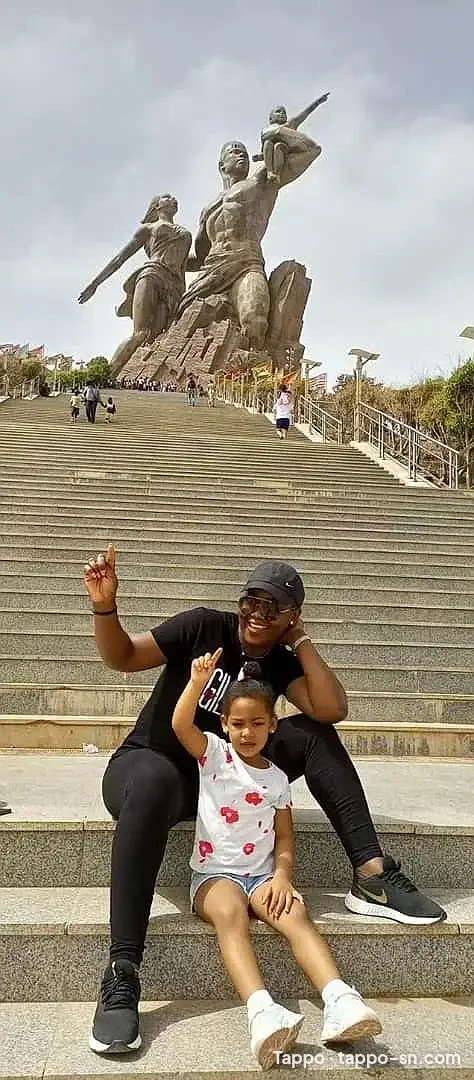 Journée excursion : Dakar – Île de Gorée – Lac Rose