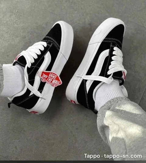 Baskets Vans noires et blanches