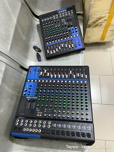 Tables de mixage Yamaha de 12 à 16 pistes