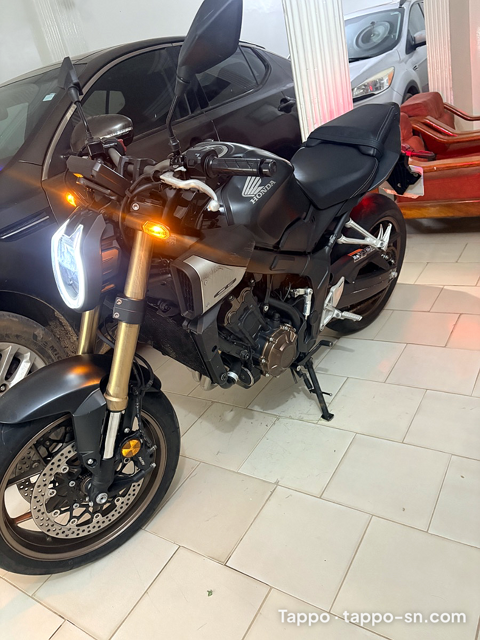 Moto Honda CB650R 2026