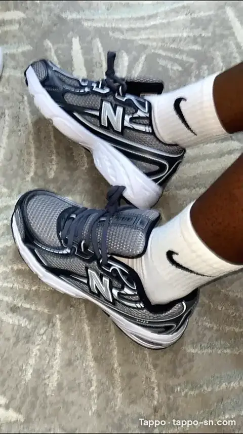 Baskets New Balance 740 gris et blanc