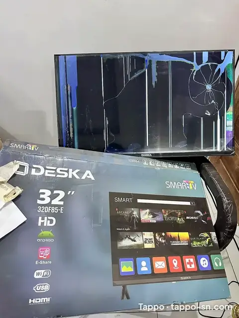 Télévision Deska 32 pouces cassée