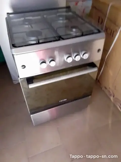Cuisinière 4 feux avec four – Marque Boch