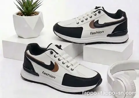 Solde paires de baskets