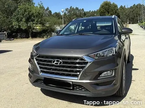 Hyundai Tucson gris 2019