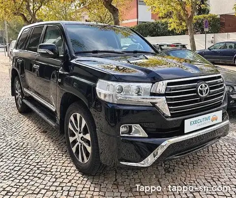 Toyota Land Cruiser noir