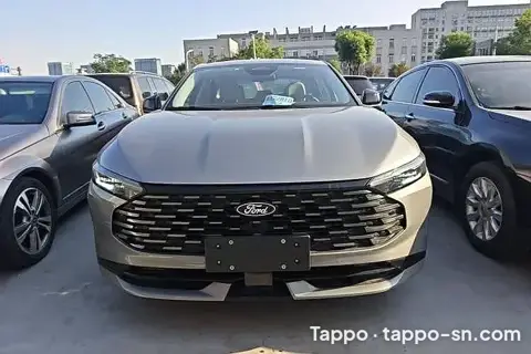 Voiture Ford grise