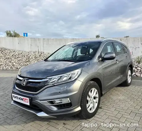 Voiture Honda CR-V grise