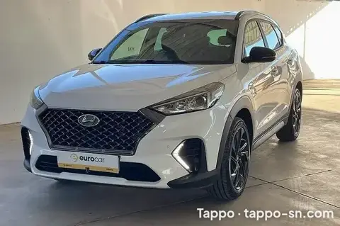 Voiture Hyundai blanche