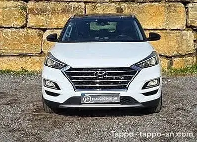 Voiture Hyundai Tucson blanche 2019