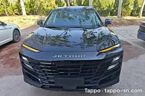 Voiture Jetour noire