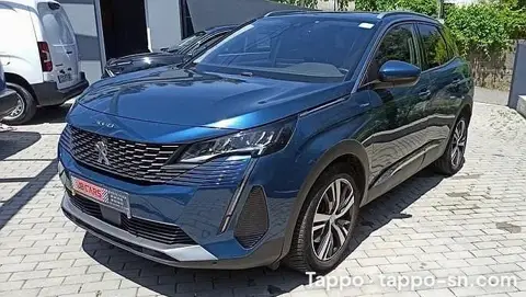 Voiture Peugeot SUV bleue 2021