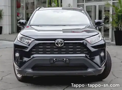 Voiture Toyota noire